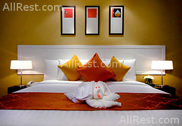Courtyard Phuket at Surin Beach Hotel 7